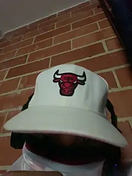 Snapshot of valentino2026 chatting on 12/18/25, 08:20 valentino2026 online show from 12/18/25, 08:20