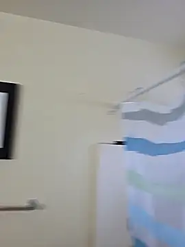 Snapshot of Mr_fromtheback chatting on 02/13/26, 04:14 Mr fromtheback online show from 02/13/26, 04:14