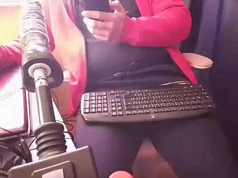 Snapshot of Michaelo666 chatting on 01/16/26, 11:47 Michaelo666 online show from 01/16/26, 11:47