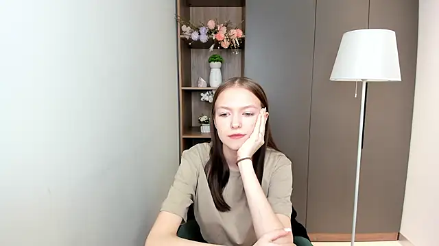 TawnaSeda online show from 12/20/25, 03:13