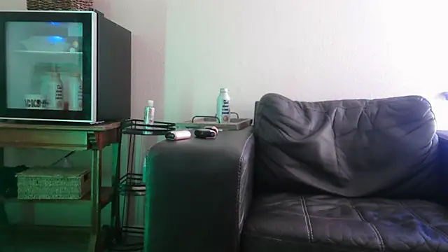 Snapshot of MISTERANDDEMI chatting on 02/08/26, 09:51 MISTERANDDEMI online show from 02/08/26, 09:51