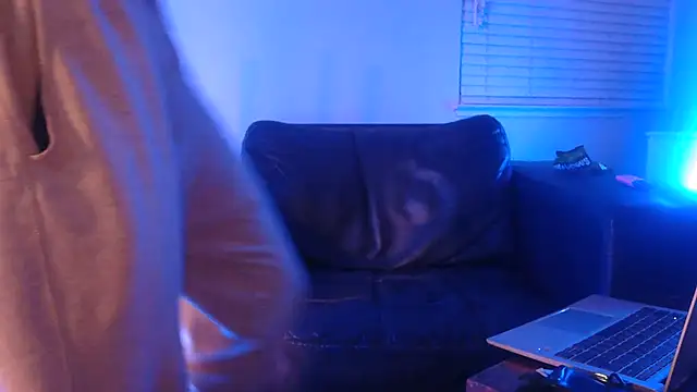 Snapshot of MISTERANDDEMI chatting on 02/20/26, 06:59 MISTERANDDEMI online show from 02/20/26, 06:59