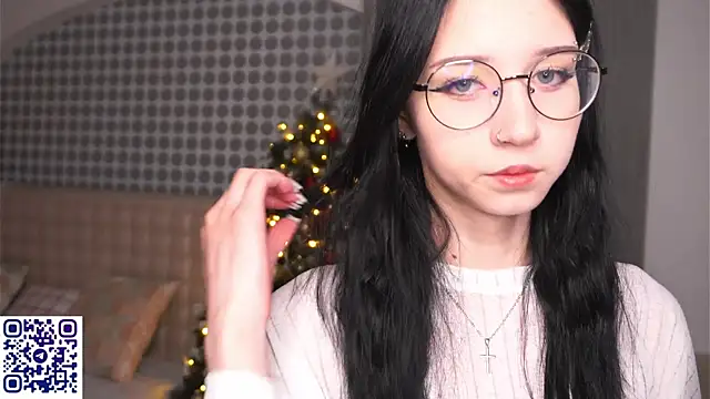 DeliaLoma online show from 01/11/26, 05:23