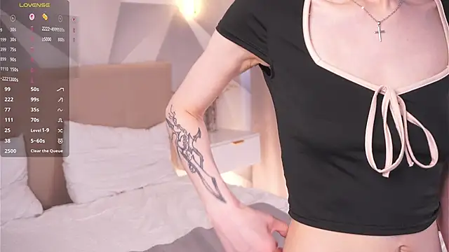 DeliaLoma online show from 04/07/26, 06:36