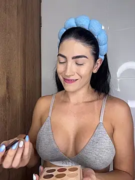 ItsTatiana online show from 04/03/26, 12:19