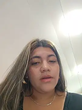 Snapshot of Ivy_enjoy chatting on 05/25/26, 05:52 Ivy enjoy online show from 05/25/26, 05:52