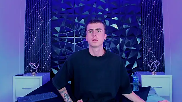 Snapshot of SpaceBoy1 chatting on 02/19/26, 08:49 SpaceBoy1 online show from 02/19/26, 08:49