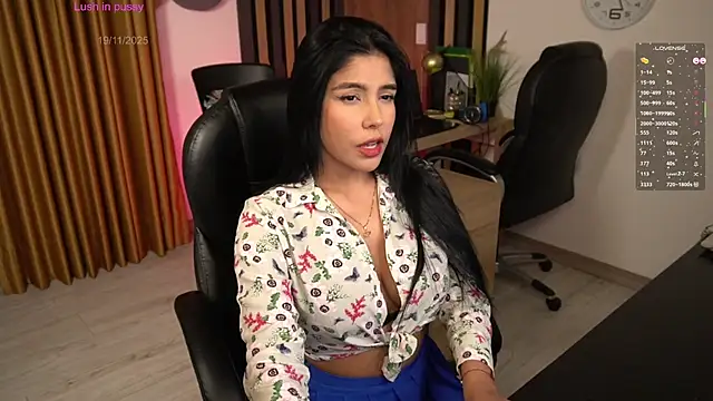 Snapshot of secretary_bj chatting on 11/19/25, 08:31 secretary bj online show from 11/19/25, 08:31