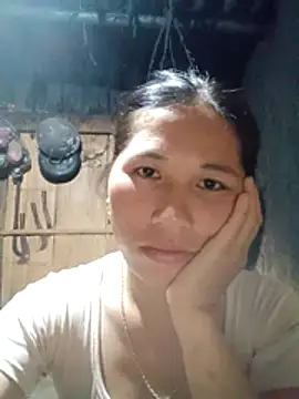 Snapshot of Bad_girl_99 chatting on 12/21/25, 01:29 Bad girl 99 online show from 12/21/25, 01:29