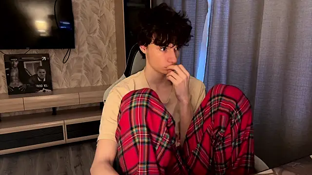 Eddy Blare online show from 12/22/25, 07:49