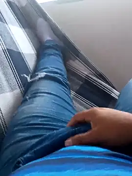 mel-0987 online show from 04/15/26, 10:43