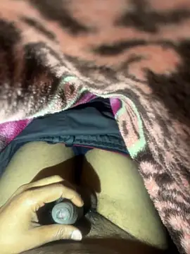 Horny  daddy0 online show from 12/23/25, 05:05