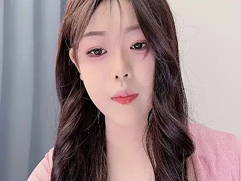 smalldaisy online show from 01/15/26, 01:54