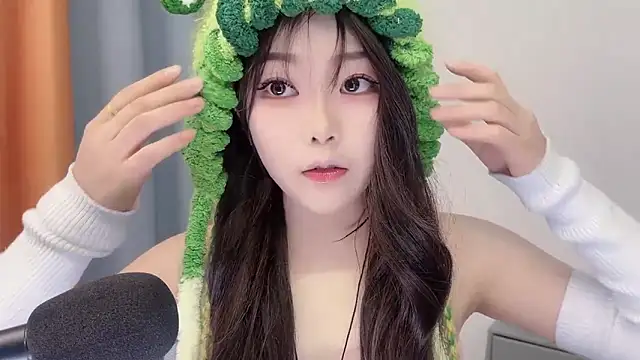 smalldaisy online show from 02/01/26, 02:32