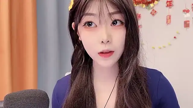 smalldaisy online show from 02/22/26, 02:02