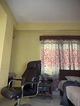 tooexpensive online show from 04/09/26, 04:23