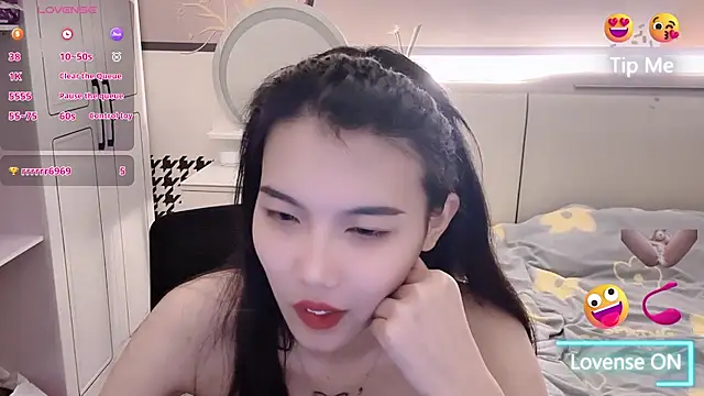 zhnmjx2025 online show from 04/25/26, 12:30