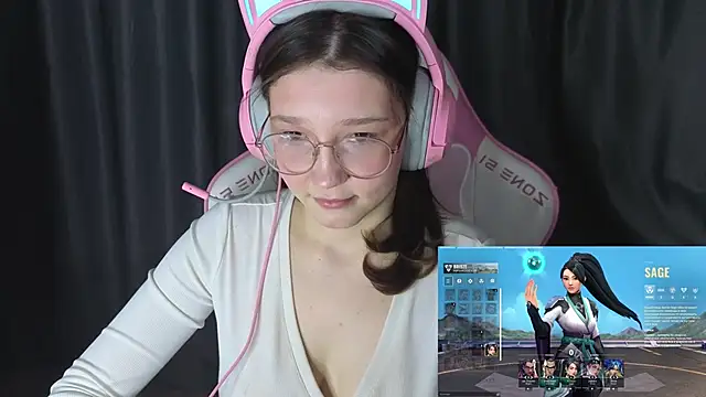 Pink-Aura- online show from 01/14/26, 06:24