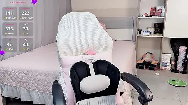 Ogravity  online show from 04/22/26, 02:58