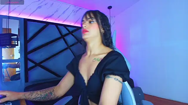 Lili Evanss online show from 02/02/26, 12:37