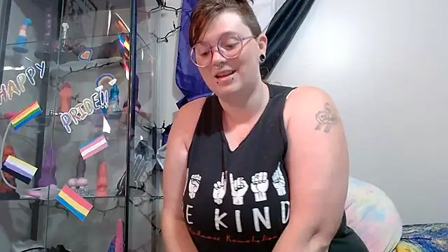 Snapshot of Pupghostt chatting on 06/29/26, 01:11 Pupghostt online show from 06/29/26, 01:11