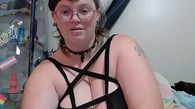 Snapshot of Pupghostt chatting on 07/06/26, 02:47 Pupghostt online show from 07/06/26, 02:47
