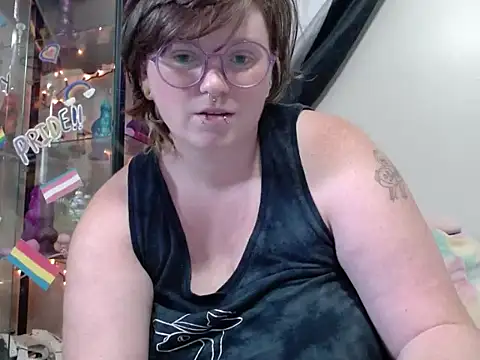 Snapshot of Pupghostt chatting on 07/21/26, 04:09 Pupghostt online show from 07/21/26, 04:09