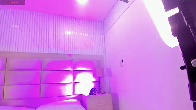 ManuelaEvans  online show from 02/17/26, 09:10