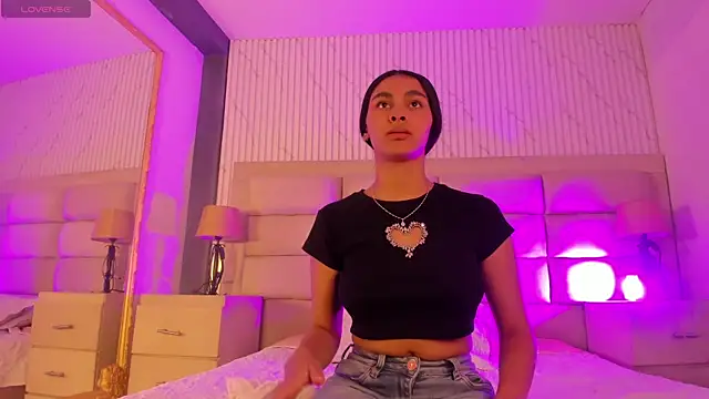 ManuelaEvans  online show from 04/02/26, 09:01