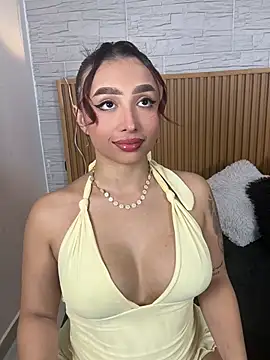 Snapshot of Electra_Joness chatting on 02/19/26, 12:28 Electra Joness online show from 02/19/26, 12:28