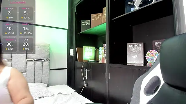 Snapshot of AmbarBrownn_ chatting on 02/18/26, 08:49 AmbarBrownn online show from 02/18/26, 08:49