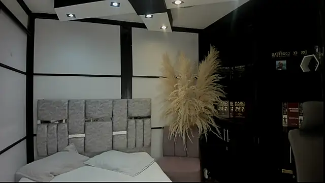 AmbarBrownn  online show from 03/26/26, 08:36