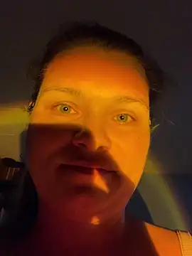 Snapshot of Lucifer-04 chatting on 12/21/25, 05:25 Lucifer-04 online show from 12/21/25, 05:25