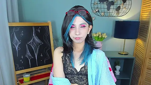 lesilos online show from 04/24/26, 01:52