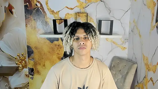 Victor LatinBoy online show from 02/08/26, 03:21