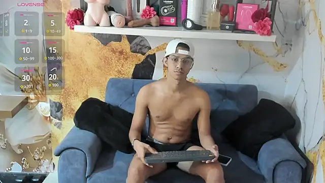 Victor LatinBoy online show from 02/22/26, 02:56