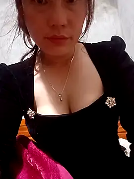 boiboi001 online show from 12/22/25, 10:07