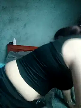 boiboi001 online show from 02/15/26, 05:04