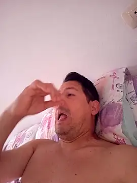 chico-en-tanga online show from 03/25/26, 11:11