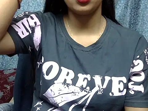 Snapshot of cute_Dirty_Diva chatting on 05/08/26, 04:18 cute Dirty Diva online show from 05/08/26, 04:18