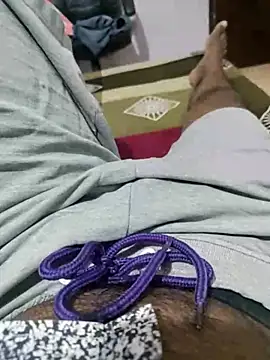 hydhunk26 online show from 02/04/26, 05:52