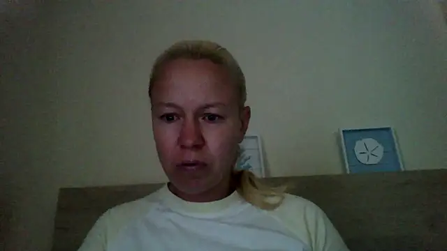 jennyblondeuk online show from 04/18/26, 06:23