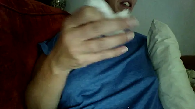 Snapshot of jennyblondeuk chatting on 07/22/26, 06:32 jennyblondeuk online show from 07/22/26, 06:32