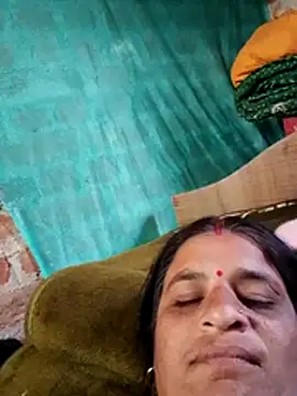 CUTE Ishpa online show from 01/15/26, 11:15