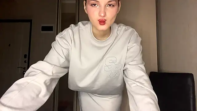 EmllyLighty online show from 01/11/26, 08:30