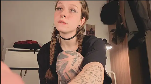 poli blink online show from 04/20/26, 10:33