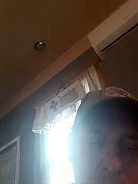 Snapshot of FragrantToe529 chatting on 02/17/26, 04:02 FragrantToe529 online show from 02/17/26, 04:02