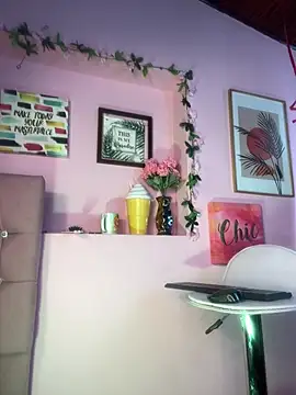  zoe bakerr online show from 02/18/26, 04:03