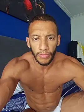 Snapshot of JUANyBelen chatting on 12/20/25, 06:37 JUANyBelen online show from 12/20/25, 06:37