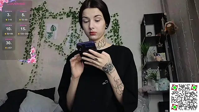 LeonaHinnes online show from 01/14/26, 02:28